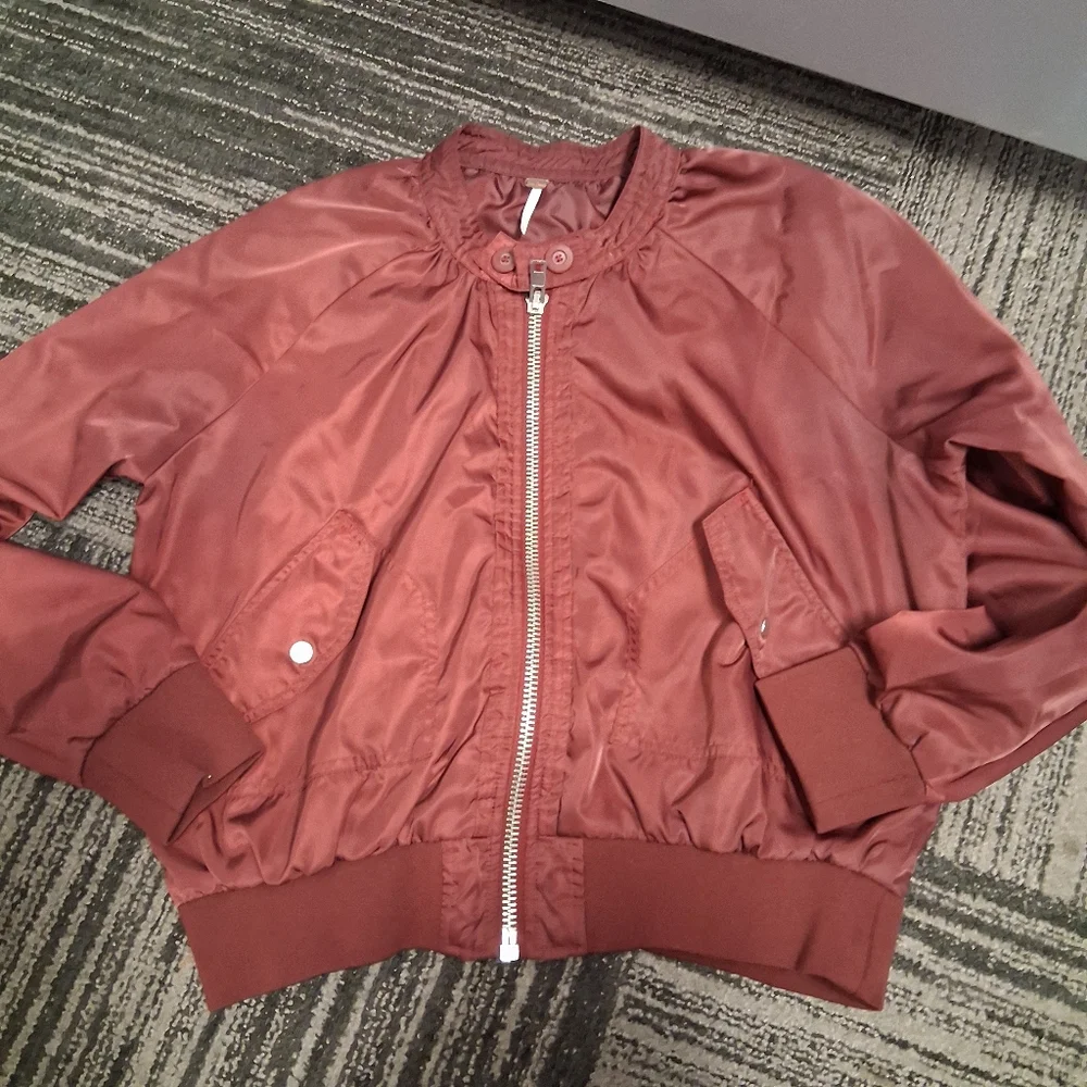 Free People Maroon bomber jacket Size Medium - Picture 1 of 4
